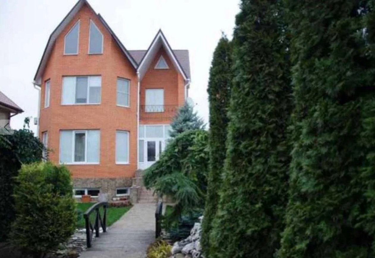 Дом на ул. Саксаганского, 250 м², 265 000$ — FAKTOR