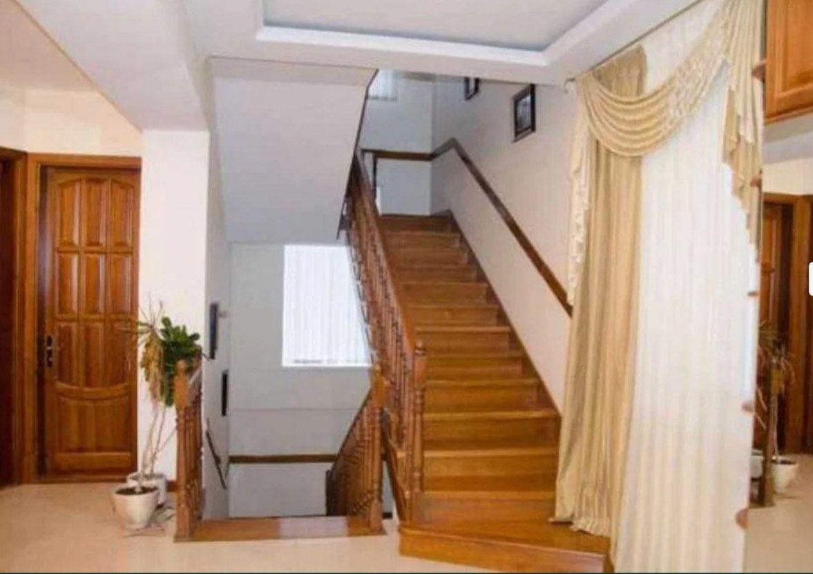 Будинок на вул. Саксаганского, 250 м², 265 000$ — FAKTOR