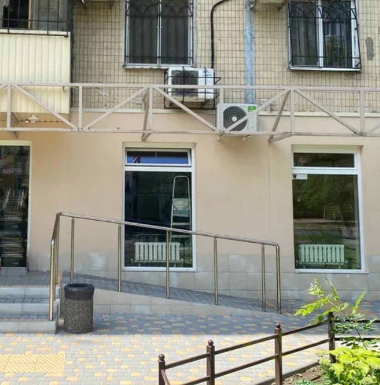Коммерческая недвижимость на ул. Ильфа и Петрова, 50 м², 79 000$ — FAKTOR