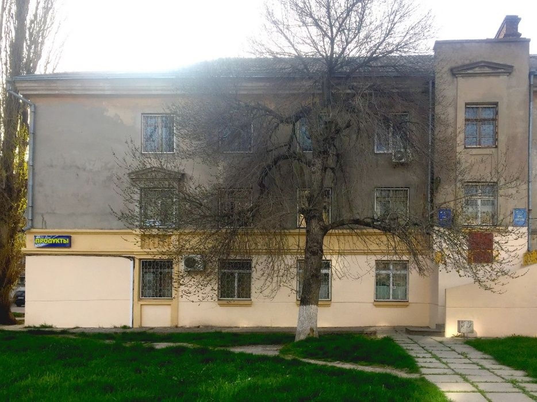Коммерческая недвижимость на ул. Церковная, 703 м², 280 000$ — FAKTOR
