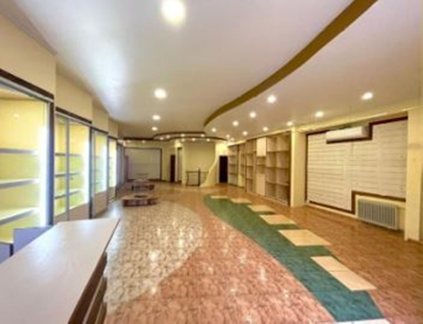 Коммерческая недвижимость на ул. Нежинская, 770 м², 770 000$ — FAKTOR
