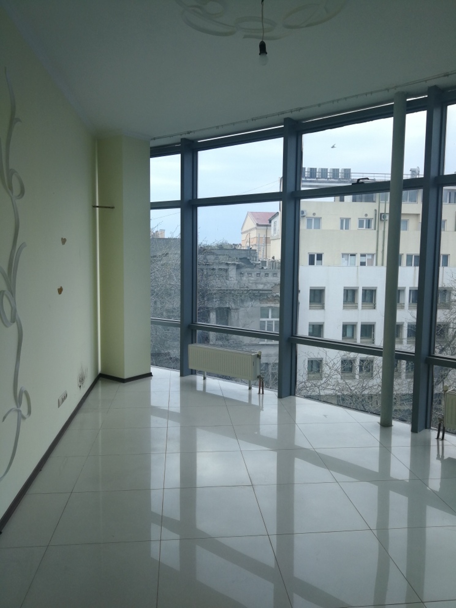 Коммерческая недвижимость на ул. Греческая площадь, 138 м², 119 000$ — FAKTOR