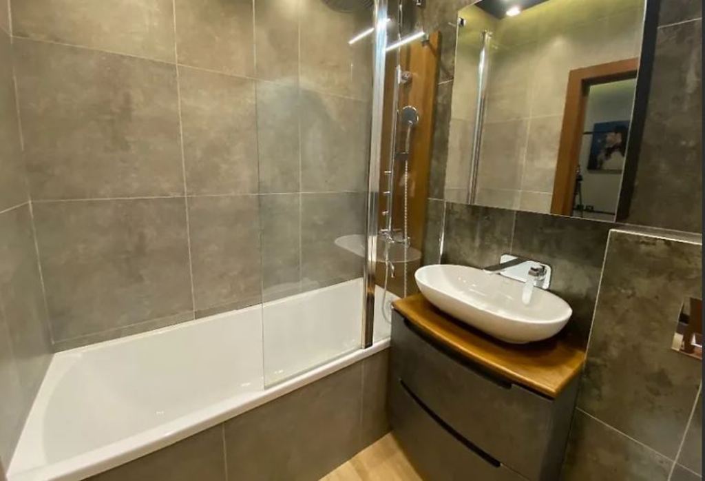 Квартира на вул. Каманина, 61 м², 130 000$ — FAKTOR