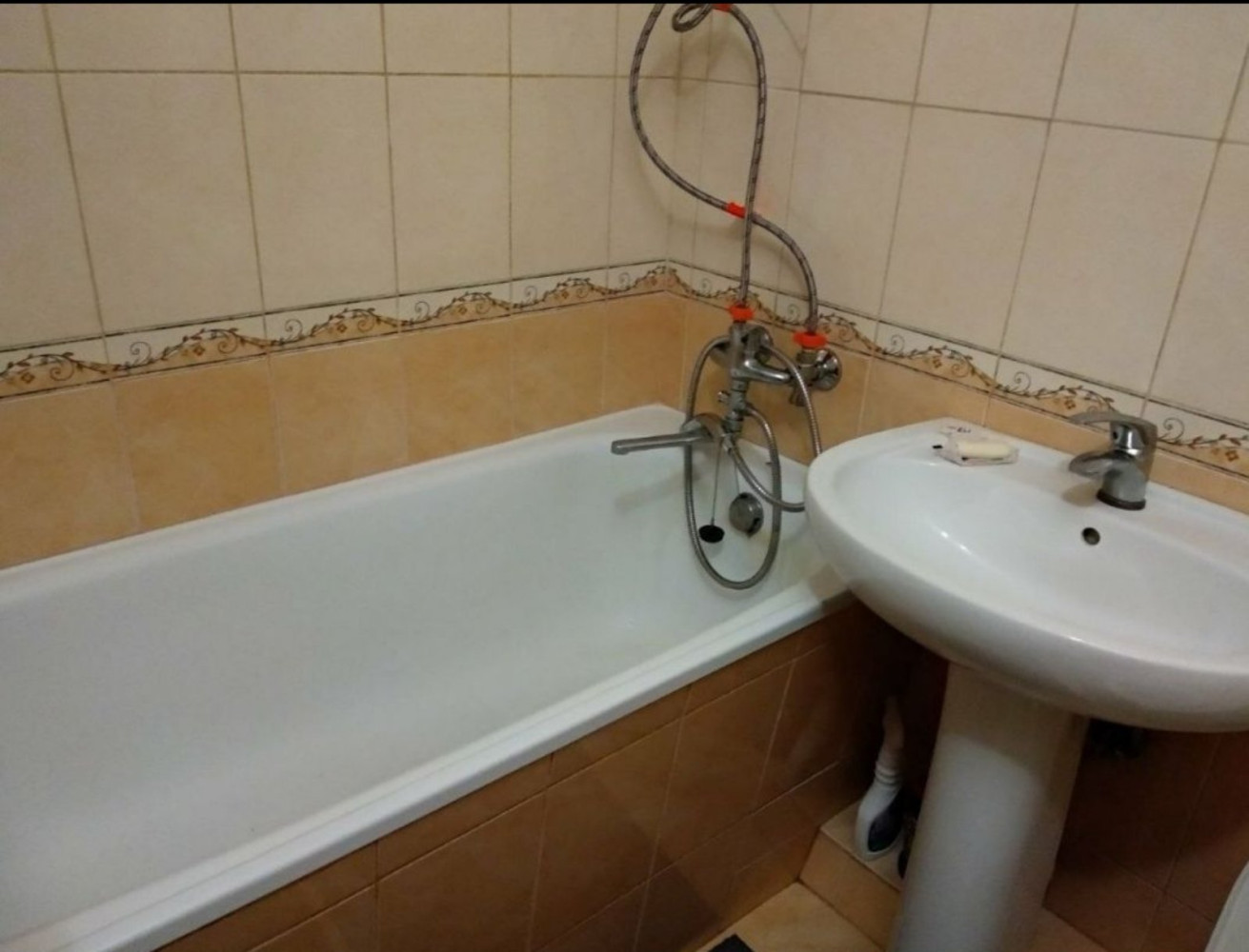 Квартира на ул. Генерала Петрова, 27 м², 25 000$ — FAKTOR