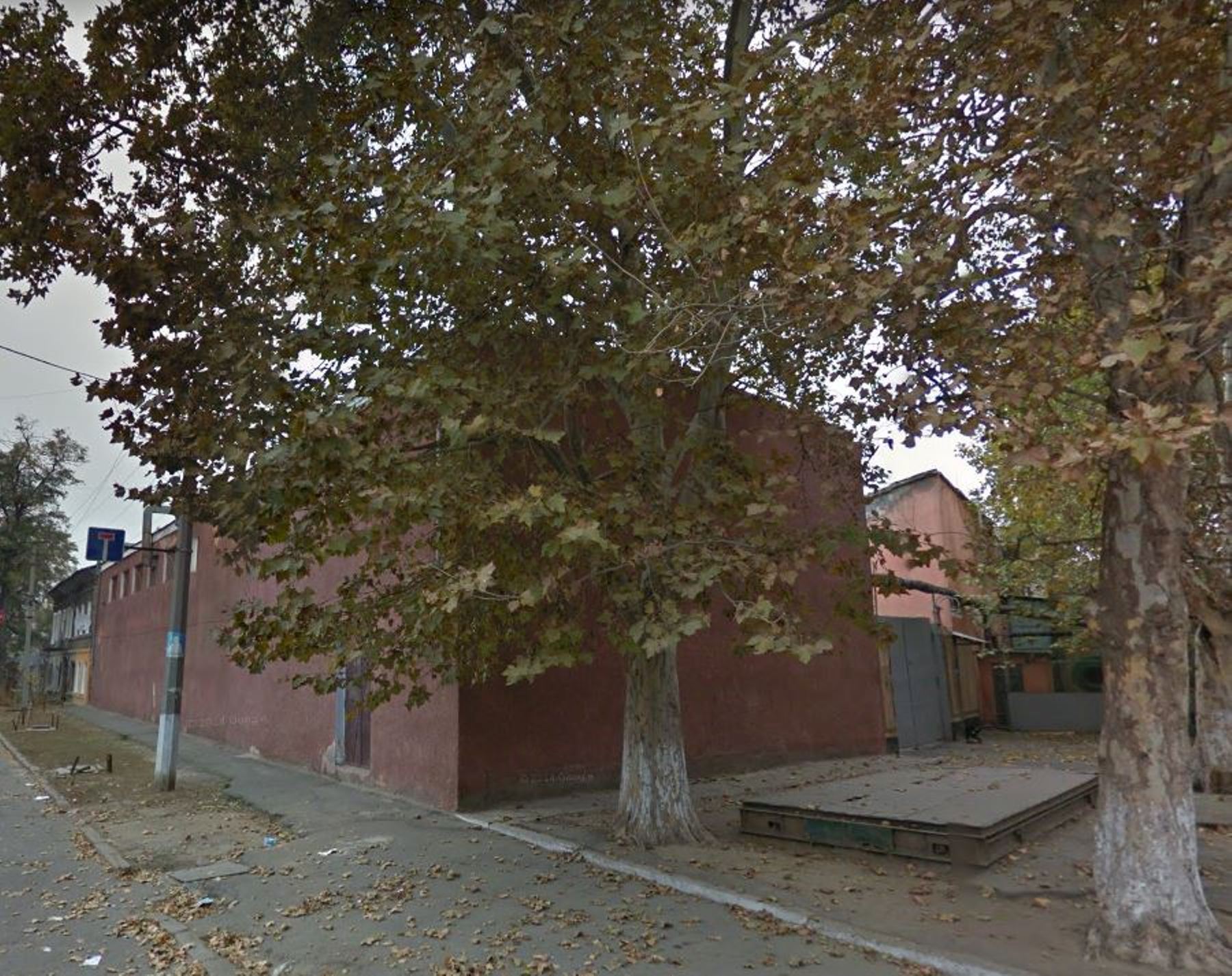 Коммерческая недвижимость на ул. Бассейный 2-й пер., 1570 м², 350 000$ — FAKTOR