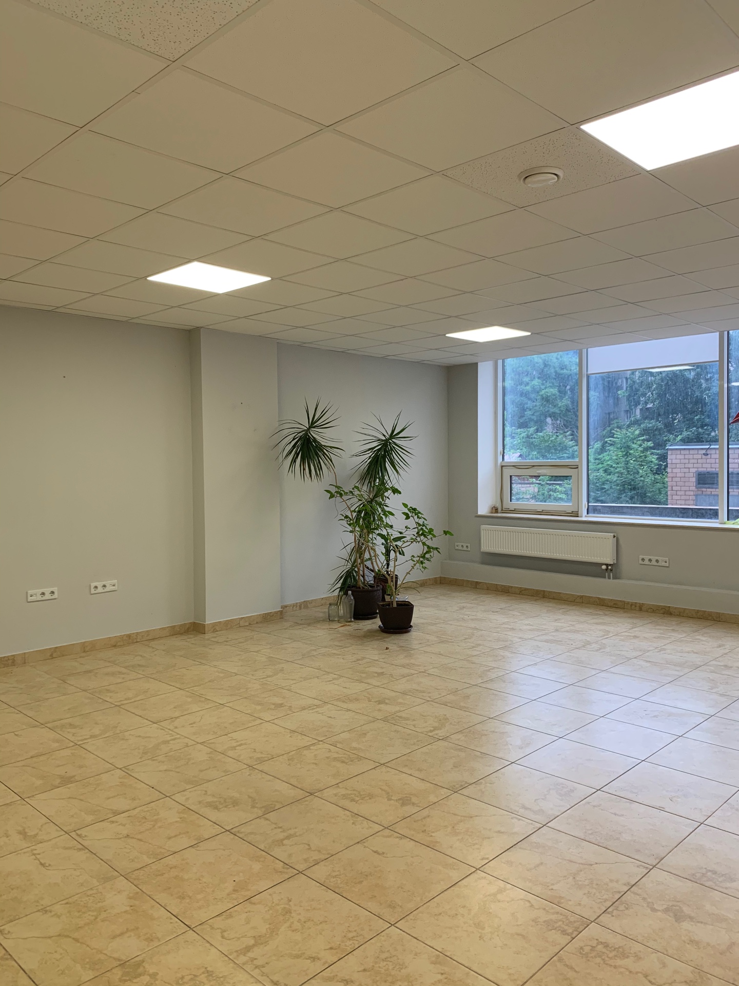 Коммерческая недвижимость на ул. Армейская, 550 м², 580 000$ — FAKTOR