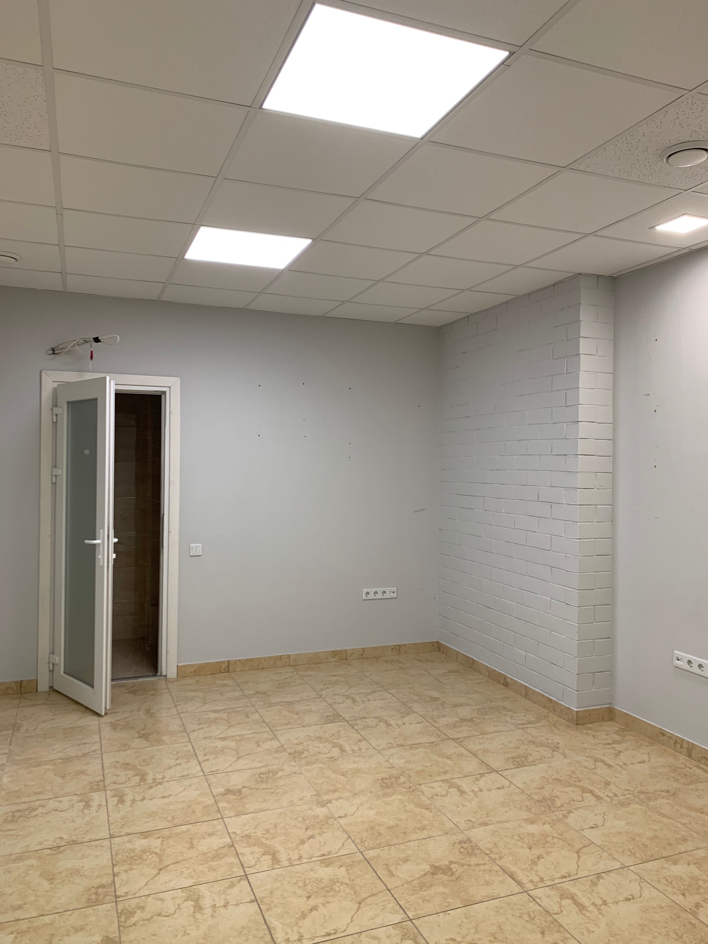Коммерческая недвижимость на ул. Армейская, 550 м², 580 000$ — FAKTOR