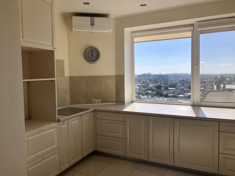 Квартира на вул. Старицкого, 54 м², 53 000$ — FAKTOR