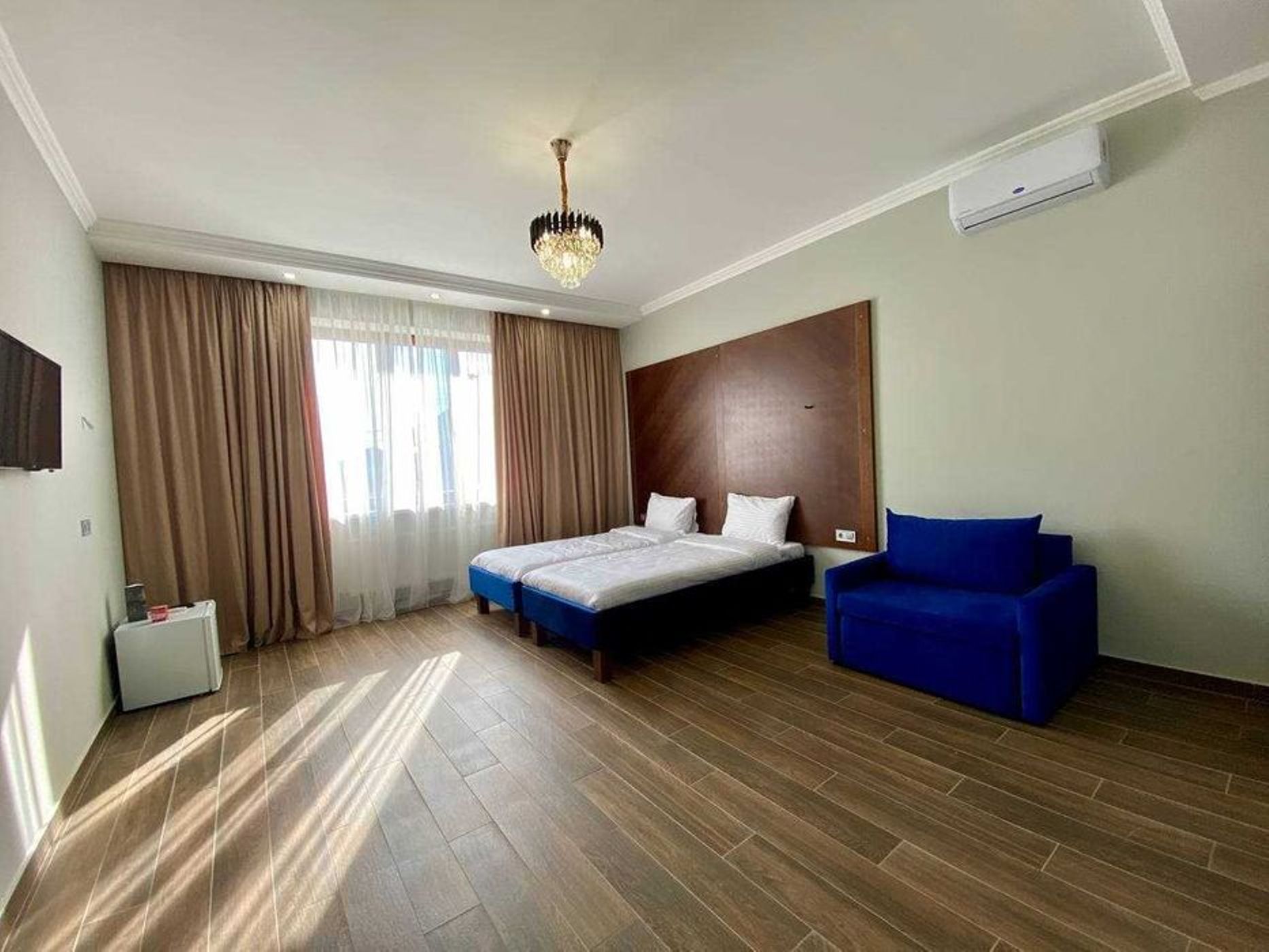 Коммерческая недвижимость на ул. Вишневая, 750 м², 750 000$ — FAKTOR