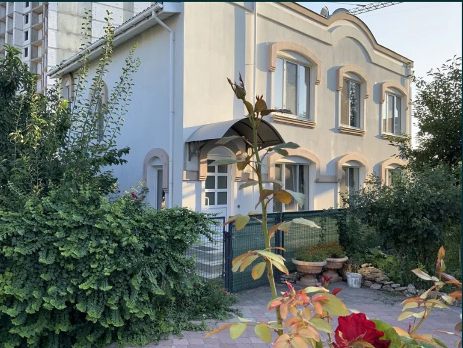 Дом на ул. Золотой берег, 165 м², 275 000$ — FAKTOR