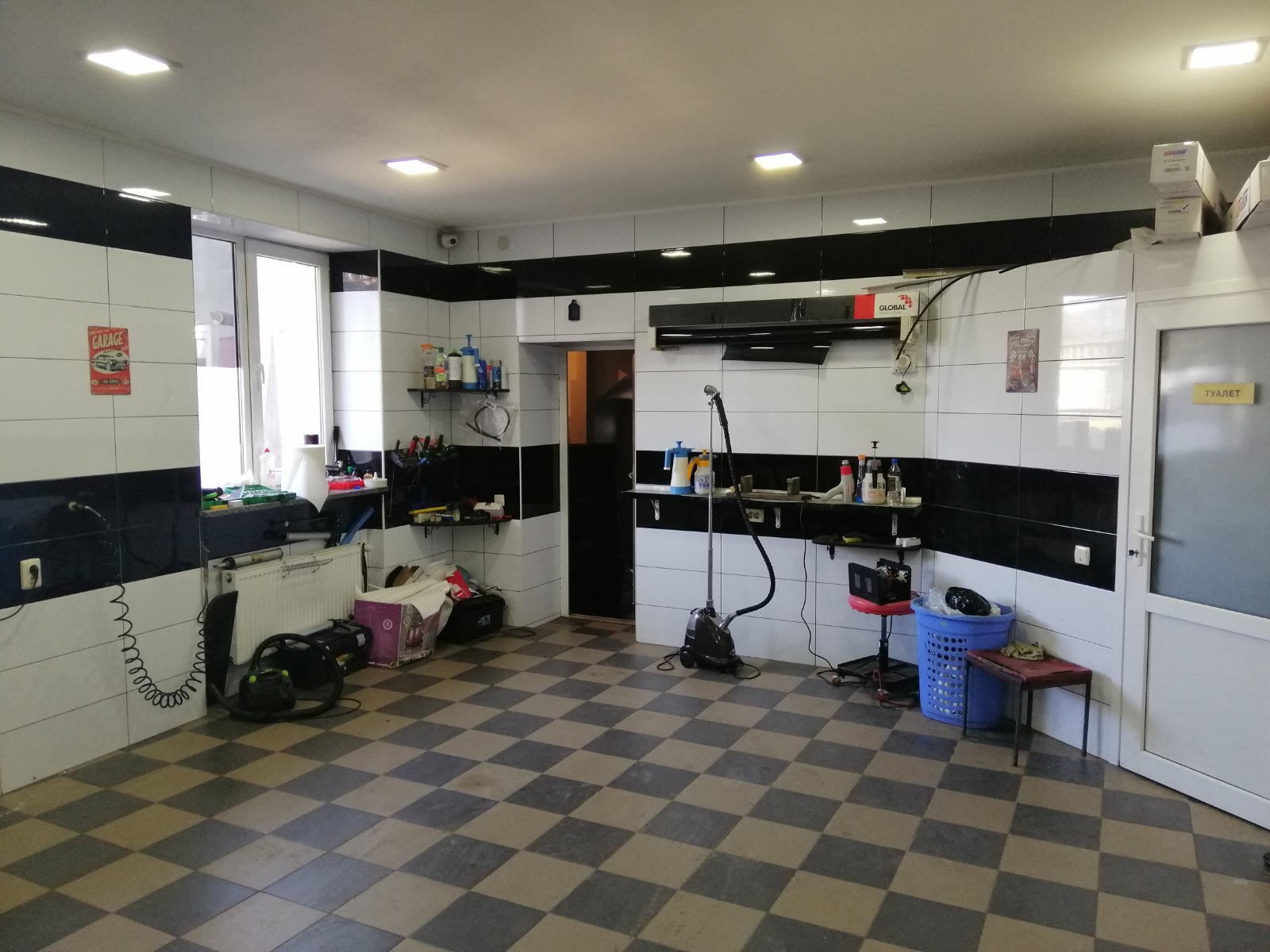 Коммерческая недвижимость на ул. Бугаевская, 464 м², 350 000$ — FAKTOR