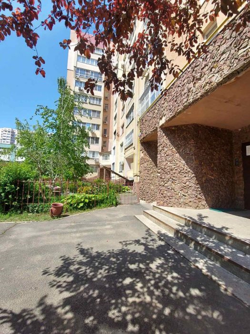Квартира на вул. Тополевая, 109 м², 75 000$ — FAKTOR