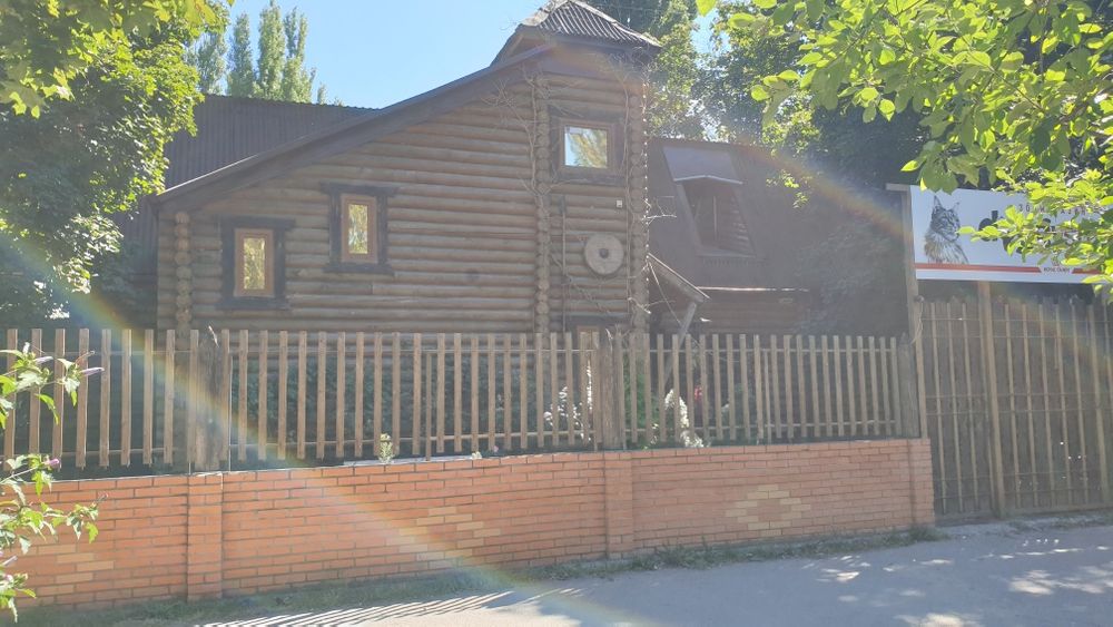 Коммерческая недвижимость на ул. Ивана и Юрия Лип, 750 м², 400 000$ — FAKTOR