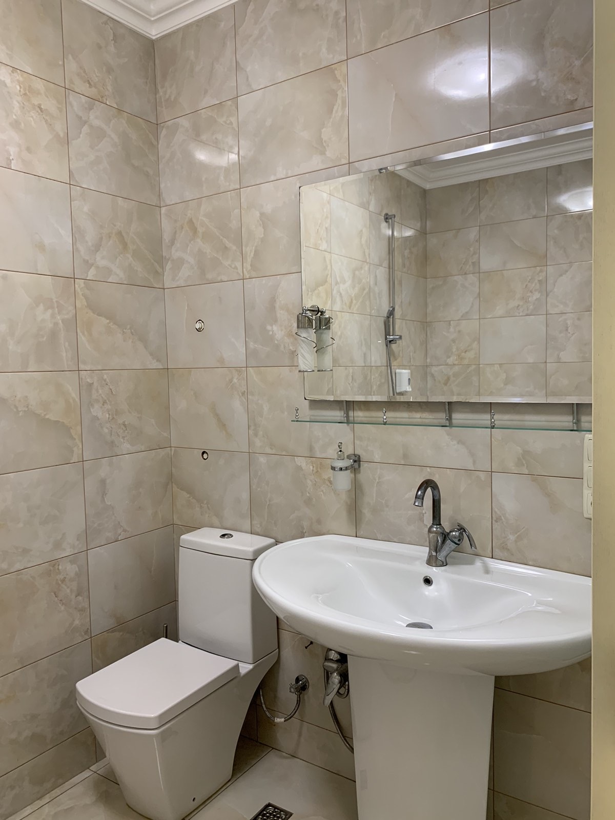 Коммерческая недвижимость на ул. Екатерининская, 270 м², 420 000$ — FAKTOR
