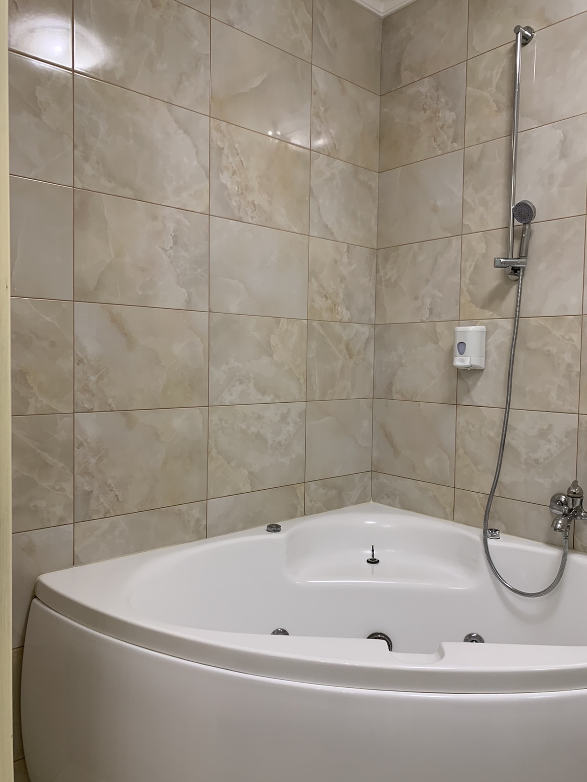 Коммерческая недвижимость на ул. Екатерининская, 270 м², 420 000$ — FAKTOR