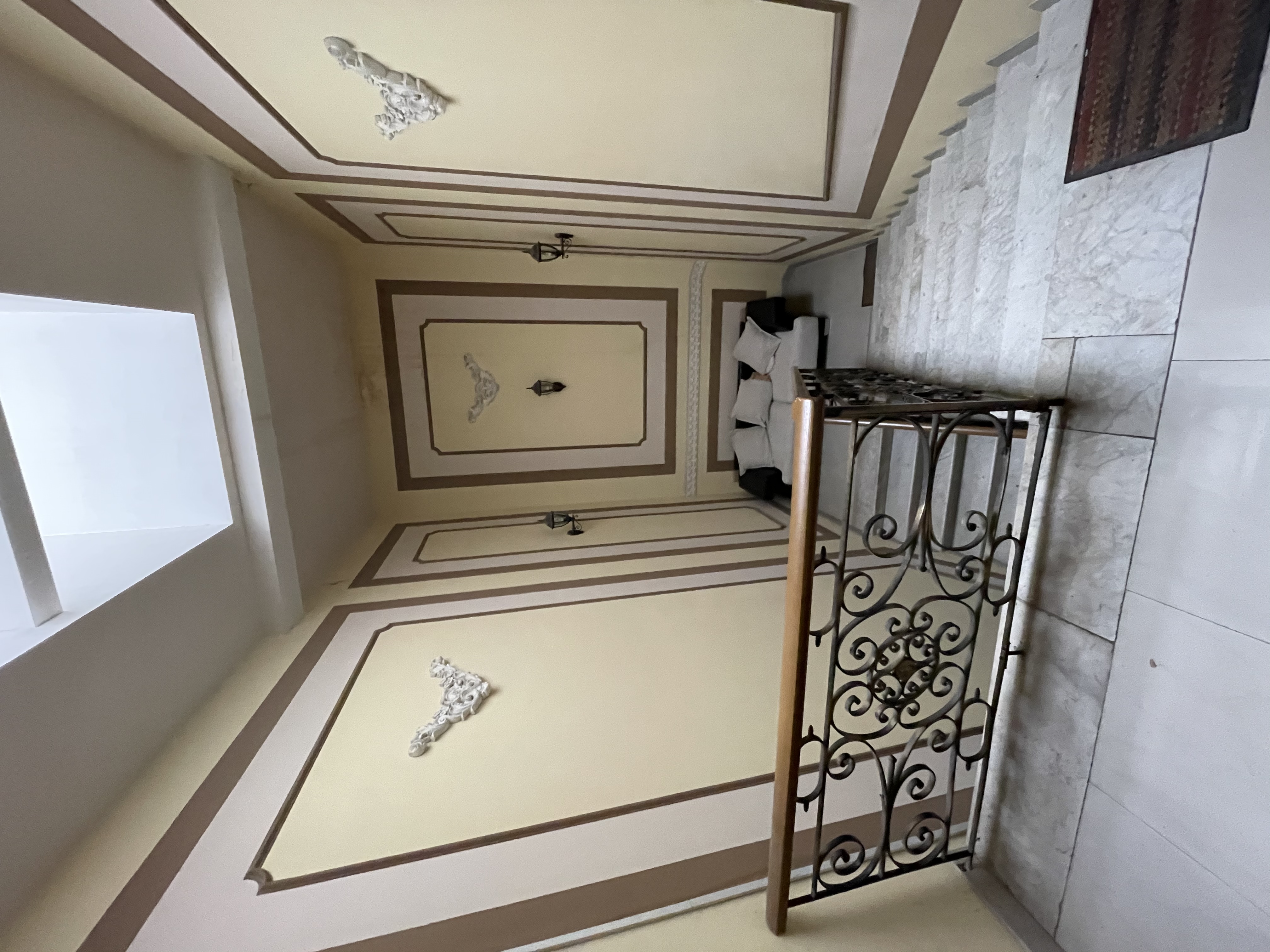 Квартира на вул. Жуковского, 261 м², 295 000$ — FAKTOR
