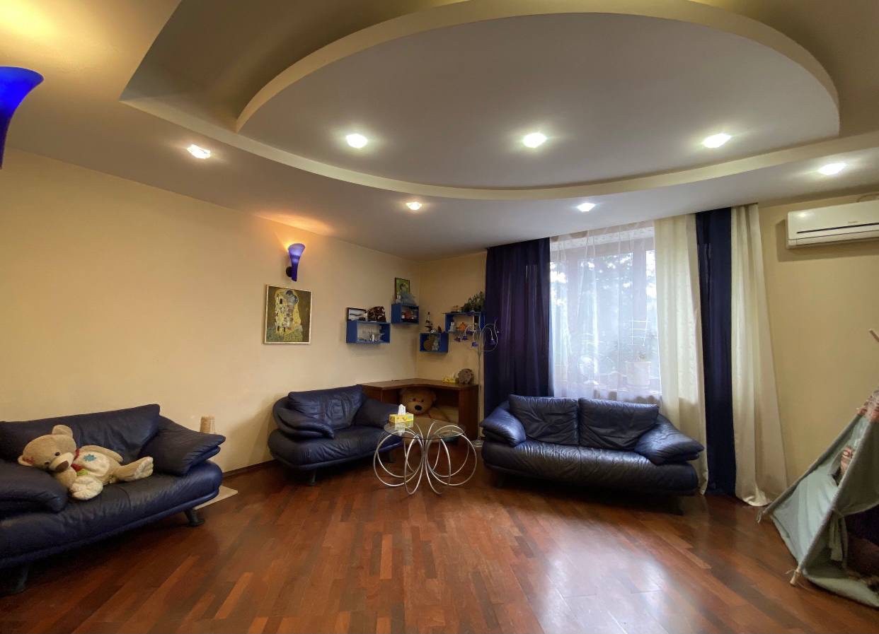 Квартира на ул. Шевченко проспект, 135 м², 270 000$ — FAKTOR