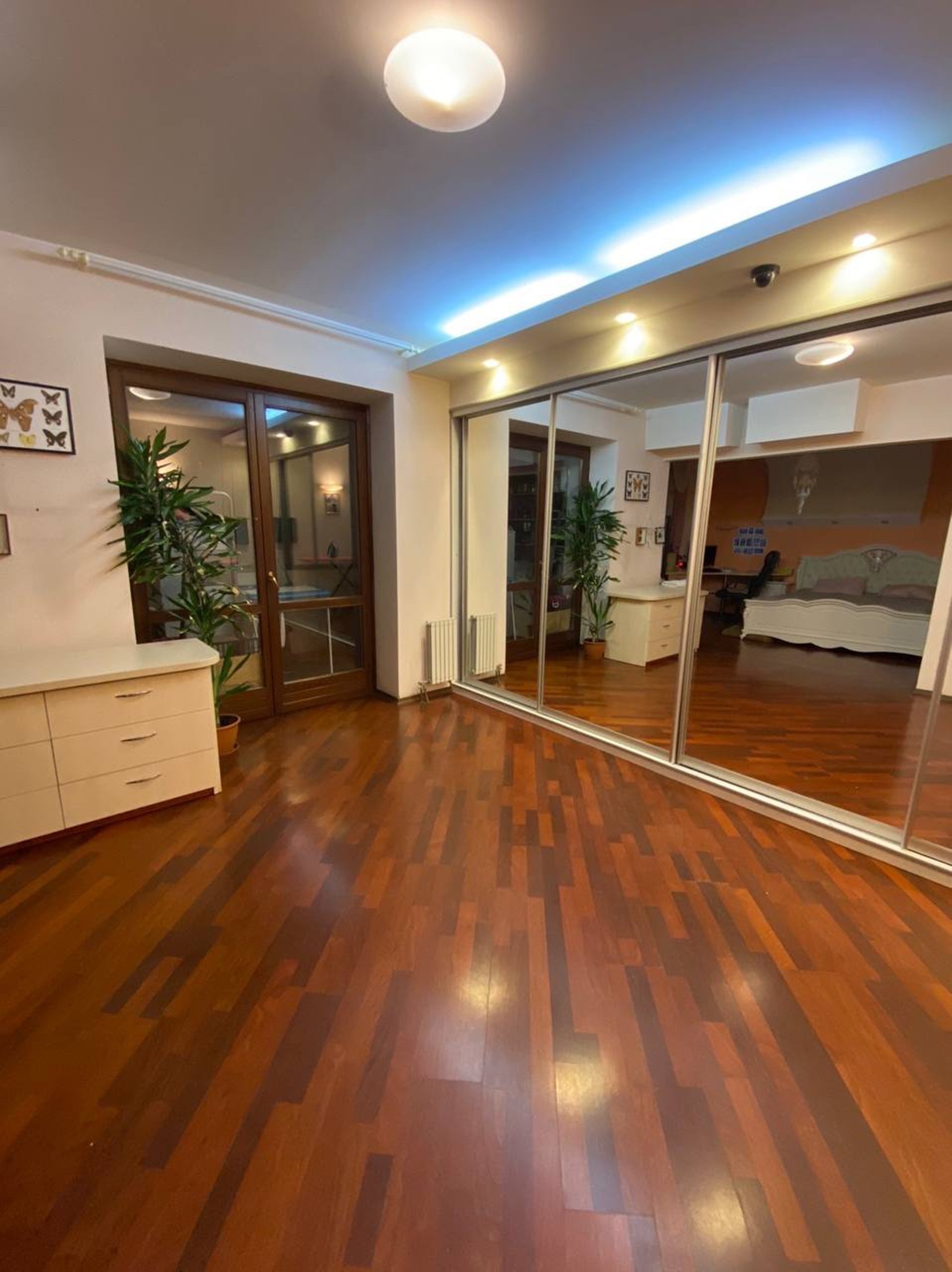 Квартира на ул. Шевченко проспект, 135 м², 270 000$ — FAKTOR