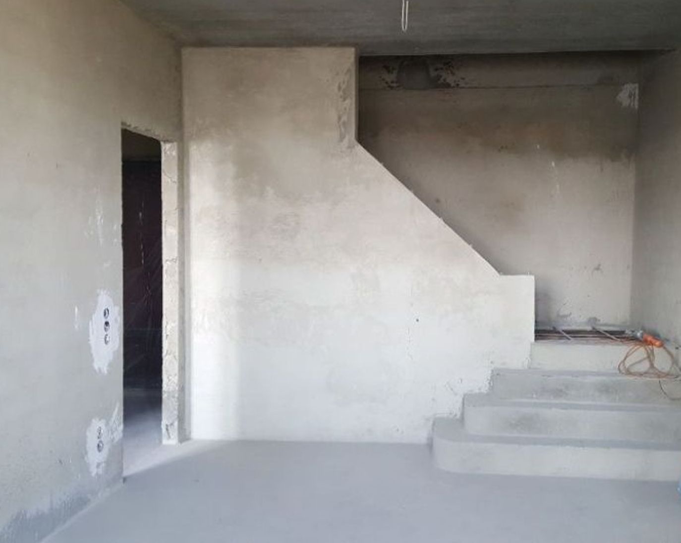 Квартира на ул. Асташкина, 102 м², 92 000$ — FAKTOR