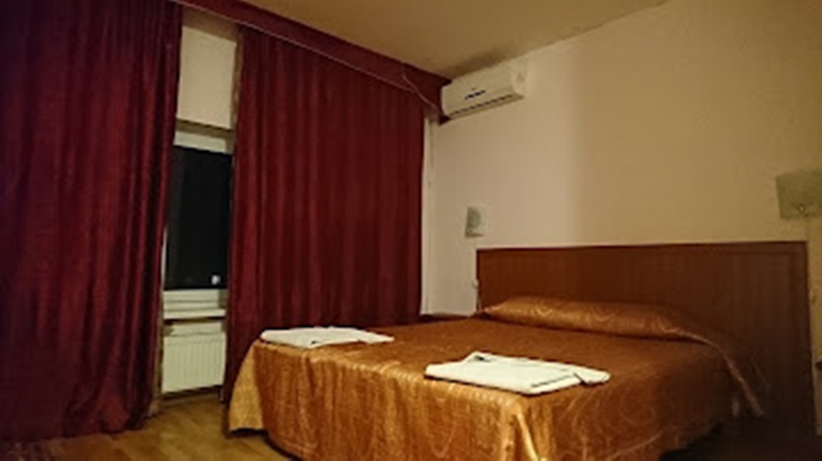 Коммерческая недвижимость на ул. Кооперативная, 900 м², 1 800 000$ — FAKTOR