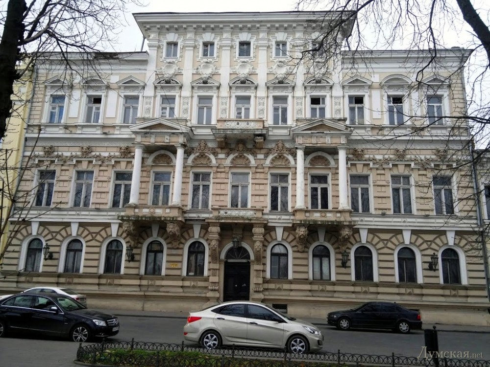 Коммерческая недвижимость на ул. Приморский бульвар, 2390 м², 3 500 000$ — FAKTOR