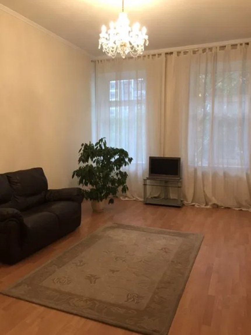 Квартира на ул. Бреуса, 112 м², 72 000$ — FAKTOR