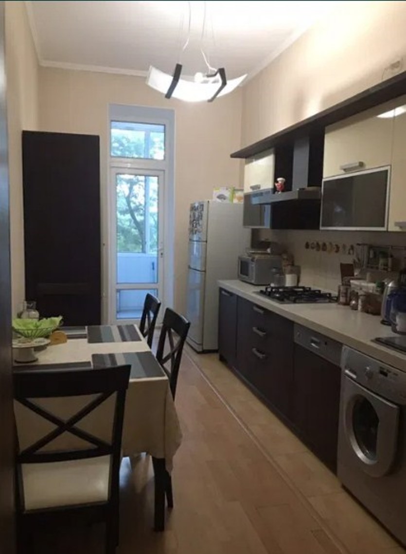Квартира на ул. Бреуса, 112 м², 72 000$ — FAKTOR