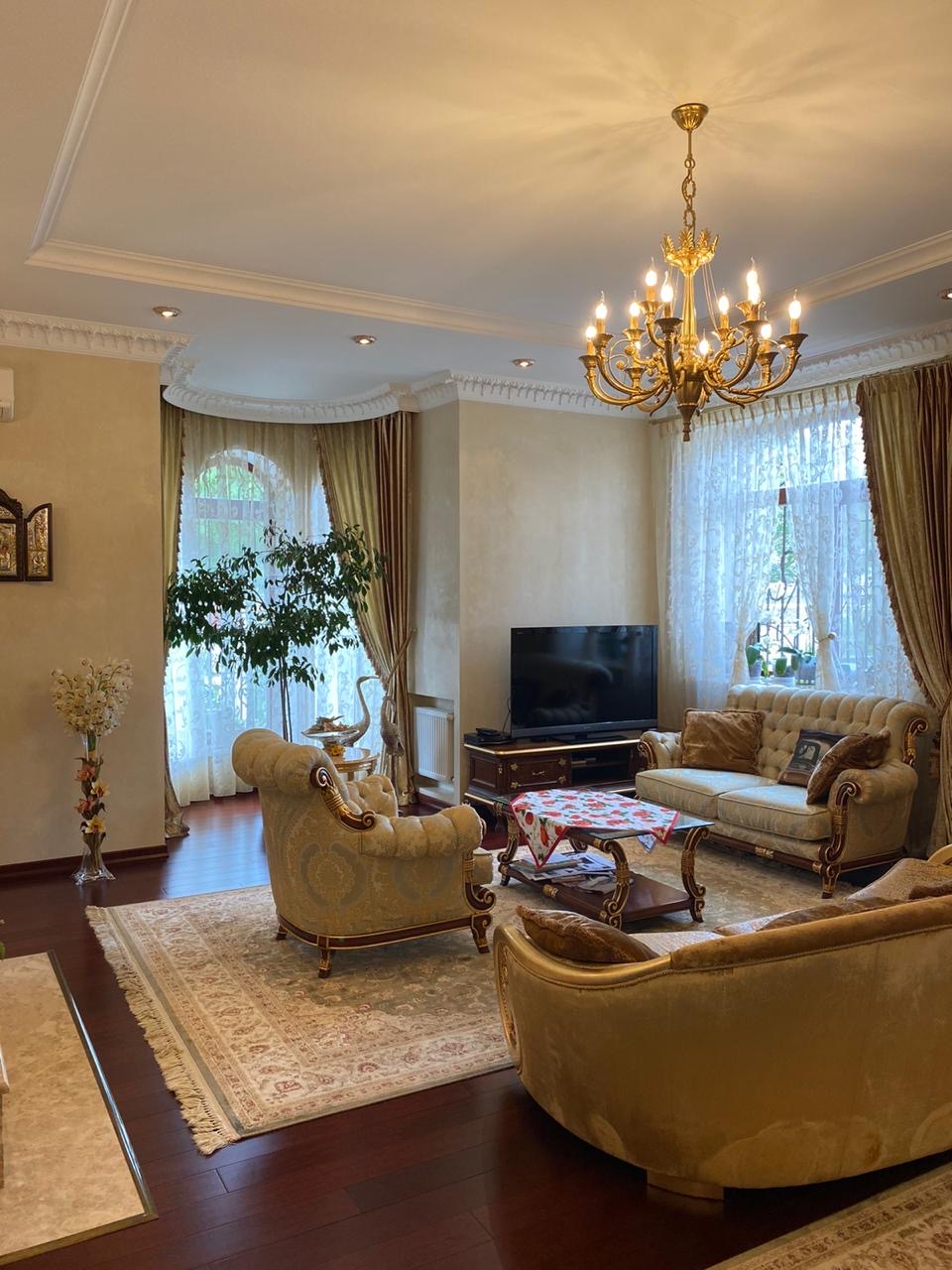 Дом на ул. Фонтанская дорога (Киевский), 530 м², 2 000 000$ — FAKTOR