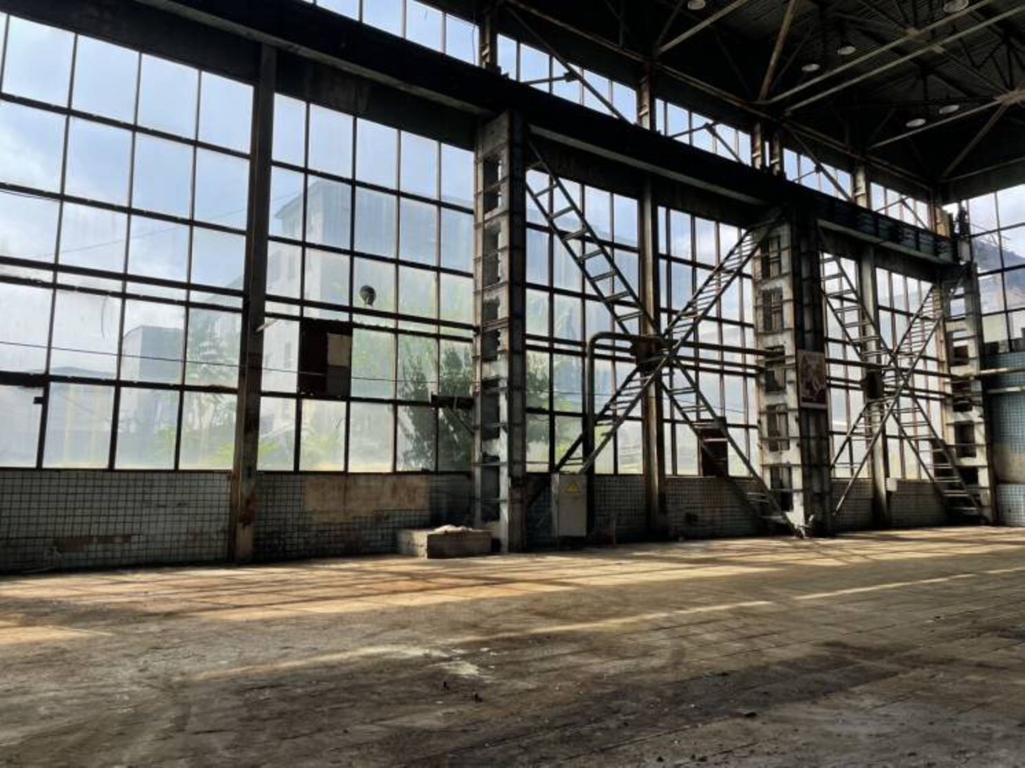 Коммерческая недвижимость на ул. Бугаевская, 900 м², 230 000$ — FAKTOR
