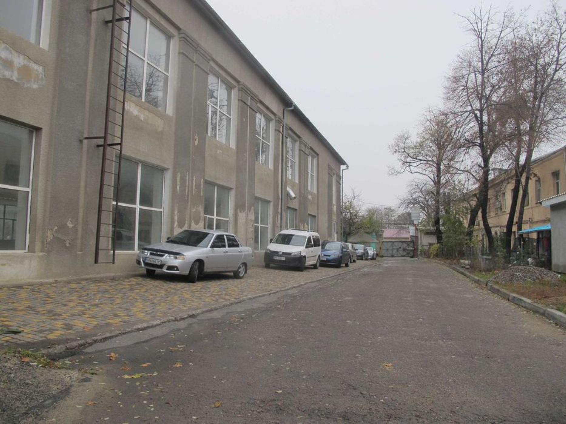 Коммерческая недвижимость на ул. Дальницкая, 4100 м², 2 250 000$ — FAKTOR