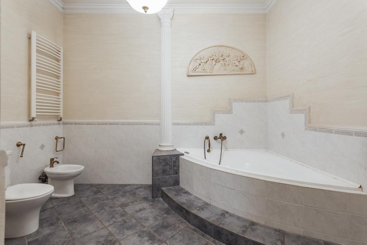 Квартира на ул. Юрия Олеши, 213 м², 350 000$ — FAKTOR