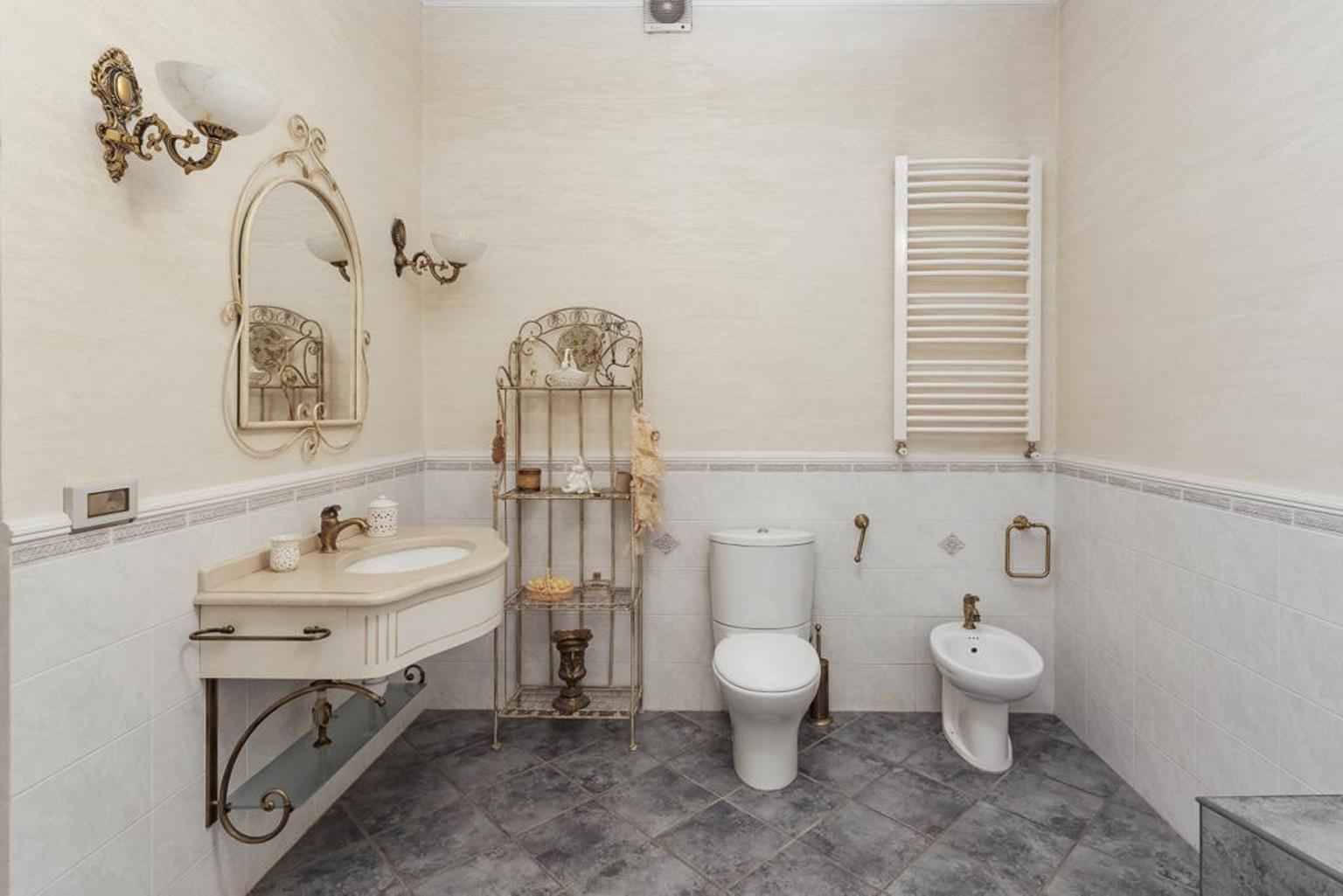 Квартира на ул. Юрия Олеши, 213 м², 350 000$ — FAKTOR