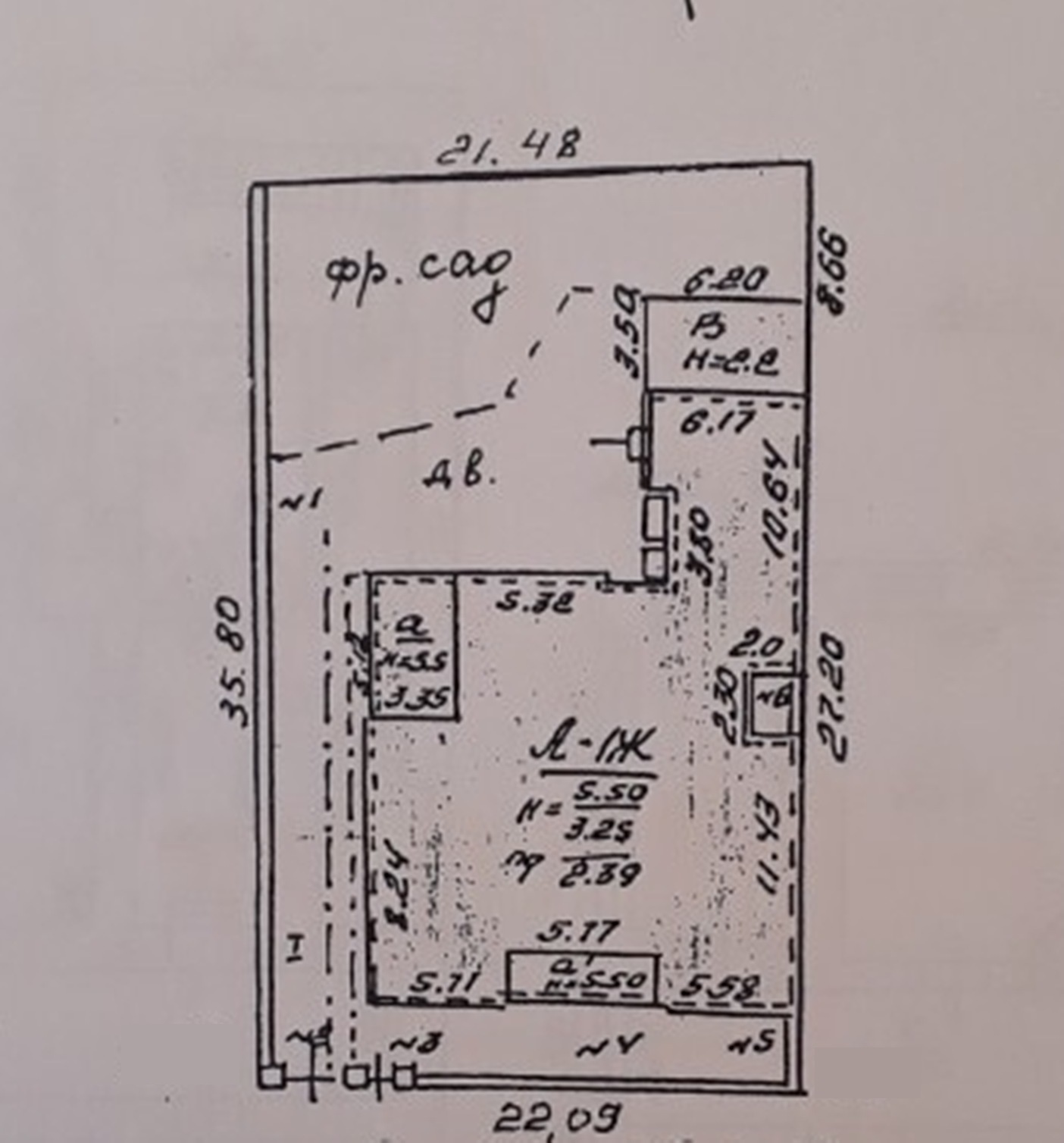Комерційна нерухомість на вул. Уютная, 393 м², 1 400 000$ — FAKTOR