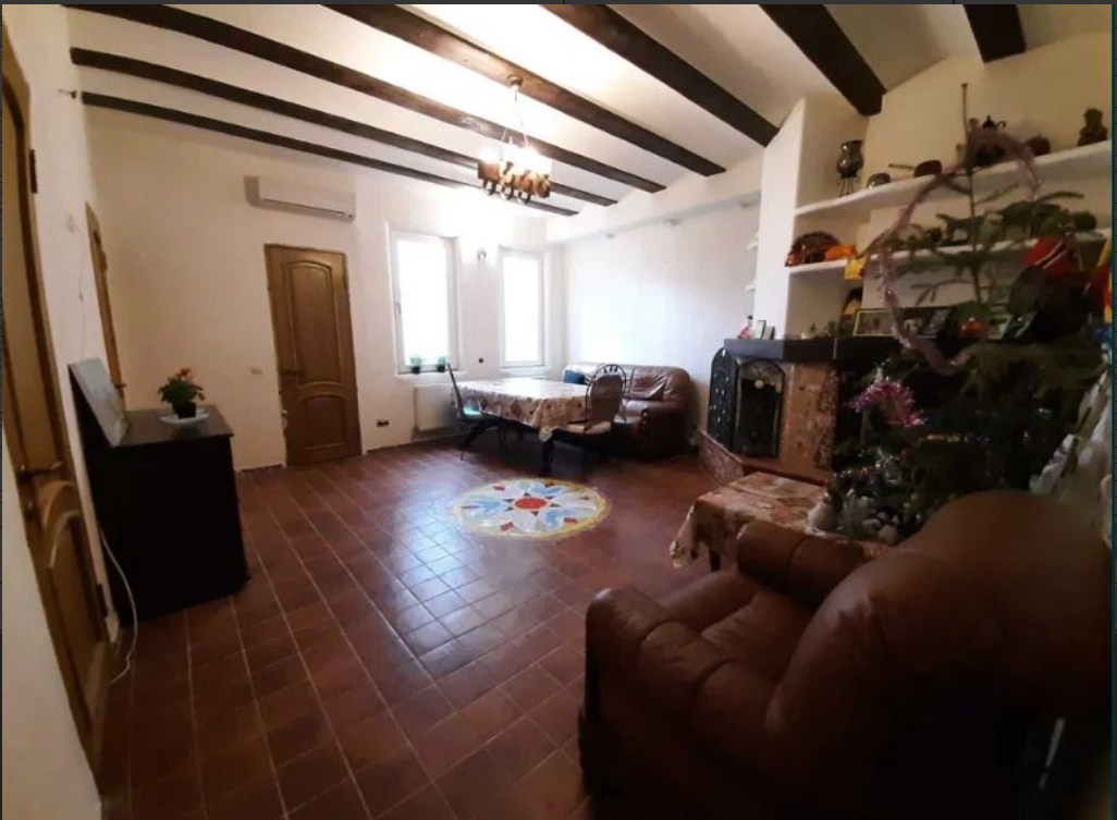 Коммерческая недвижимость на ул. Базарная, 305 м², 365 000$ — FAKTOR