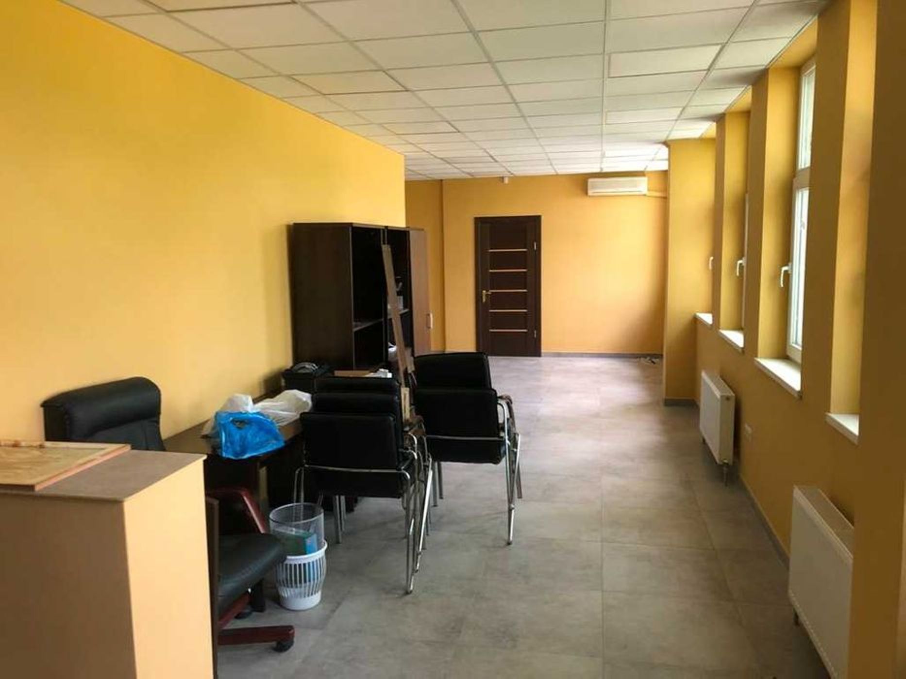 Коммерческая недвижимость на ул. Известковая, 1200 м², 310 000$ — FAKTOR
