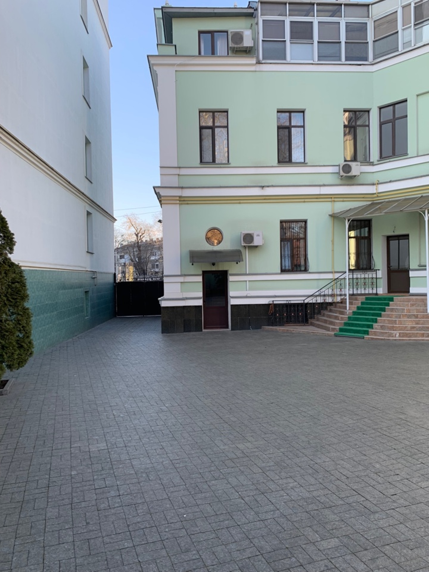 Коммерческая недвижимость на ул. Лидерсовский бульвар, 873 м², 2 700 000$ — FAKTOR
