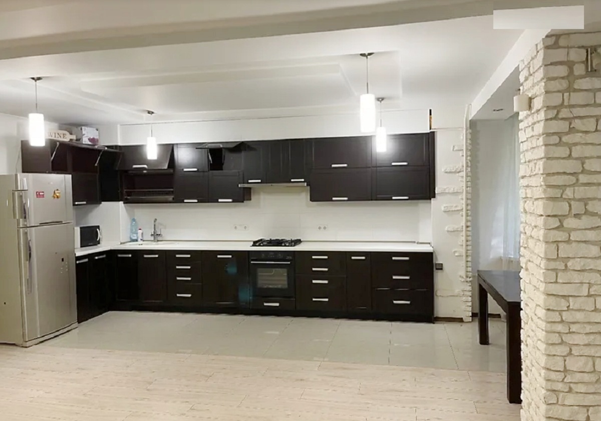 Квартира на ул. Маловского, 98 м², 80 000$ — FAKTOR