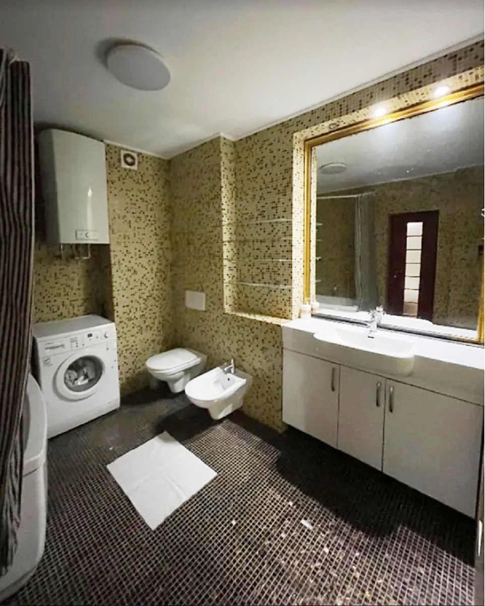 Квартира на вул. Маловского, 98 м², 80 000$ — FAKTOR