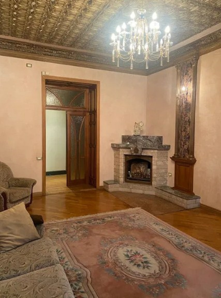 Квартира на ул. Пироговская, 140 м², 120 000$ — FAKTOR