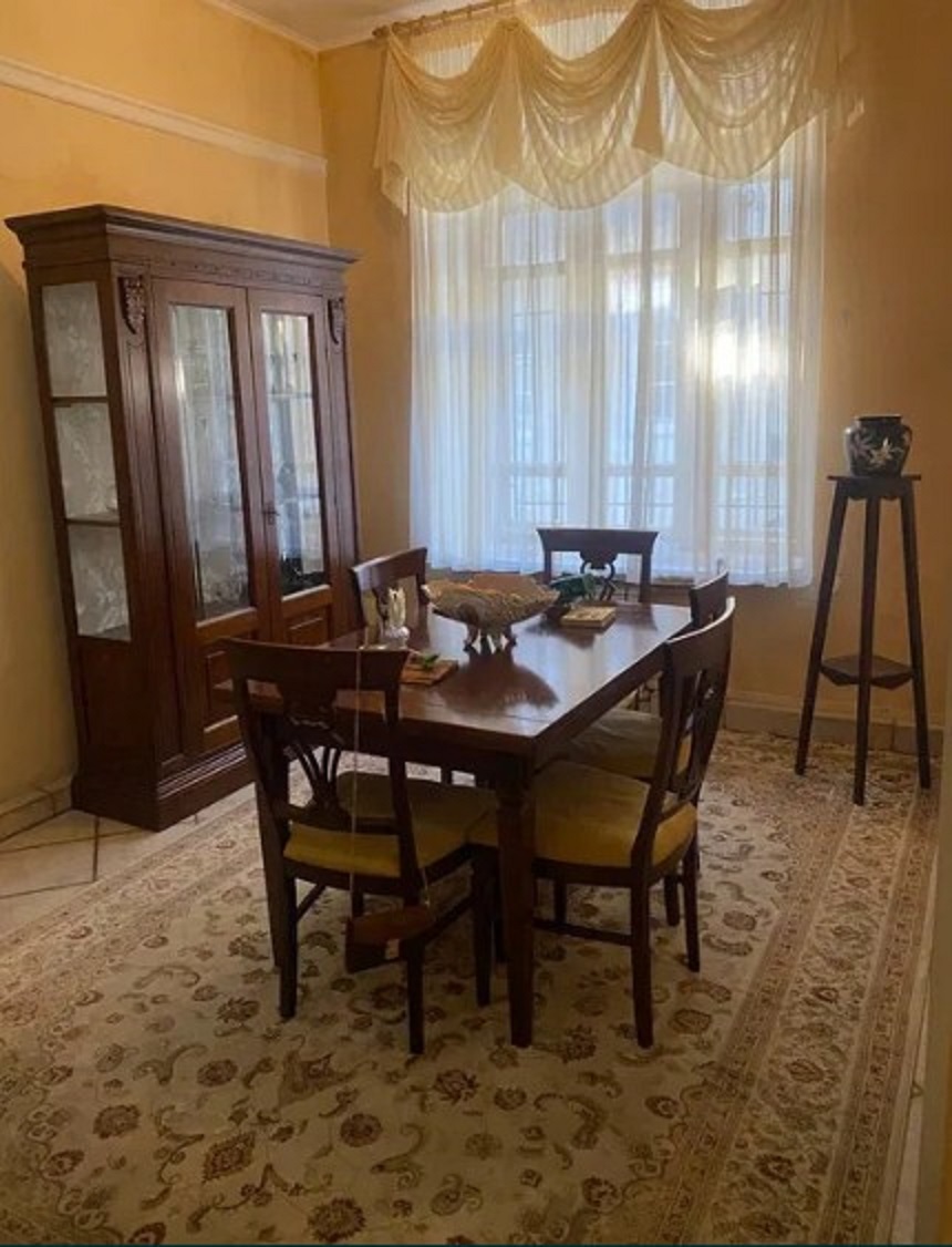 Квартира на ул. Пироговская, 140 м², 120 000$ — FAKTOR