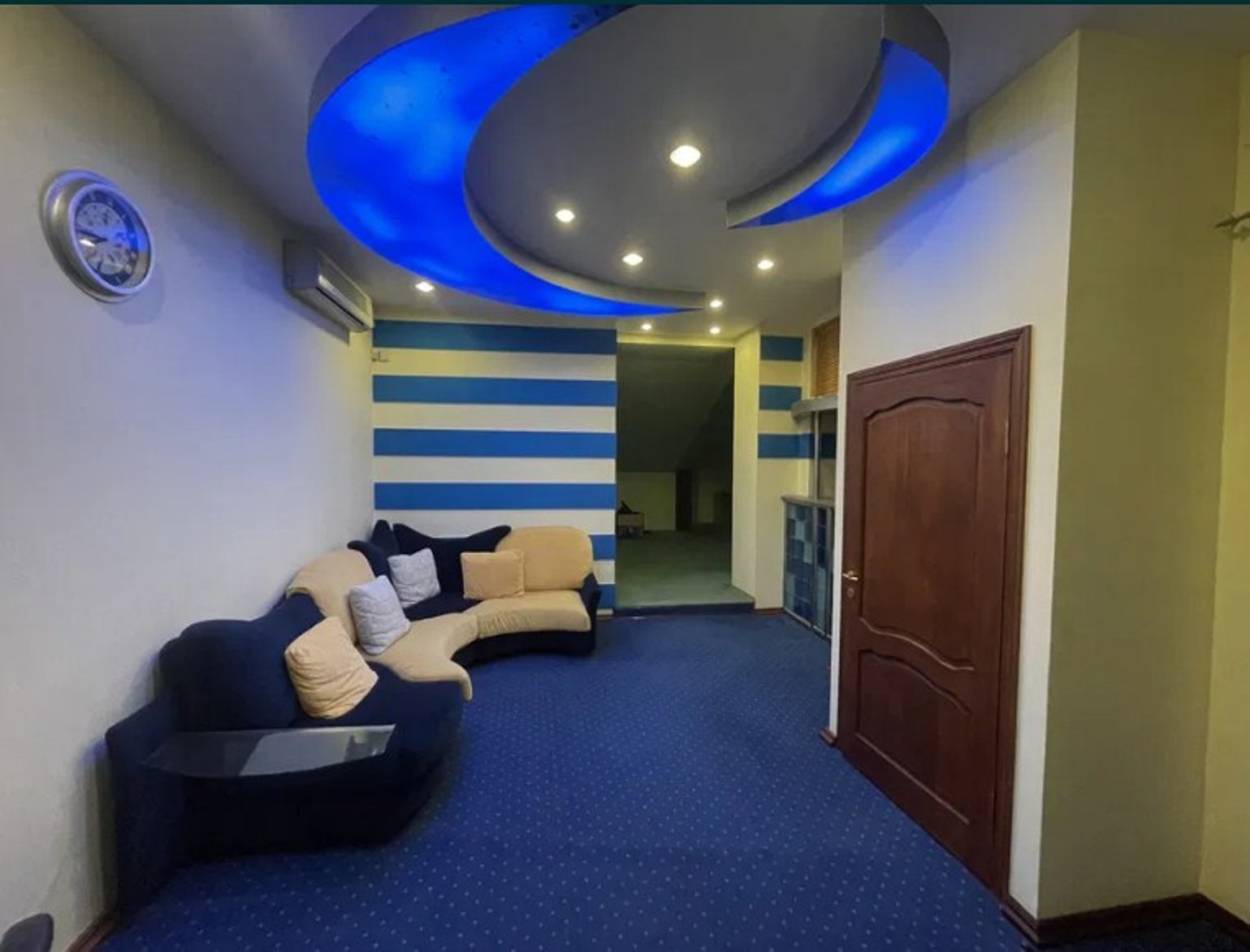 Квартира на вул. Пироговская, 293 м², 140 000$ — FAKTOR