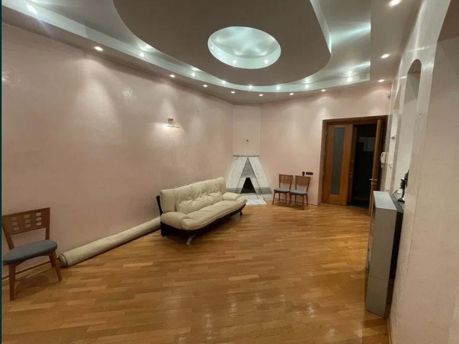 Квартира на вул. Пироговская, 293 м², 140 000$ — FAKTOR