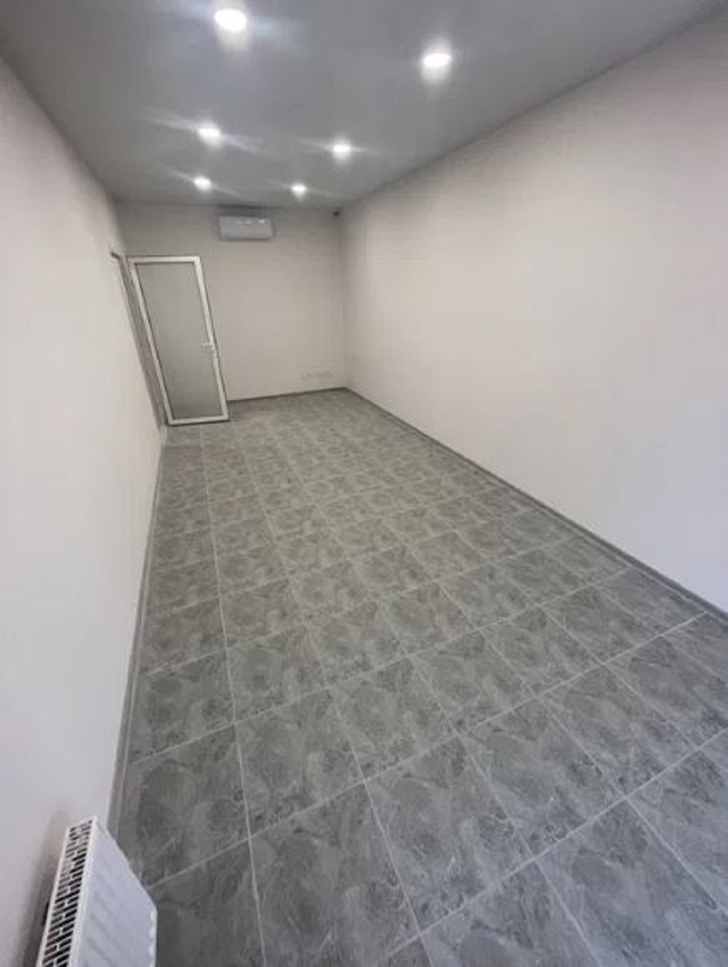 Коммерческая недвижимость на ул. Жемчужная, 47 м², 95 000$ — FAKTOR