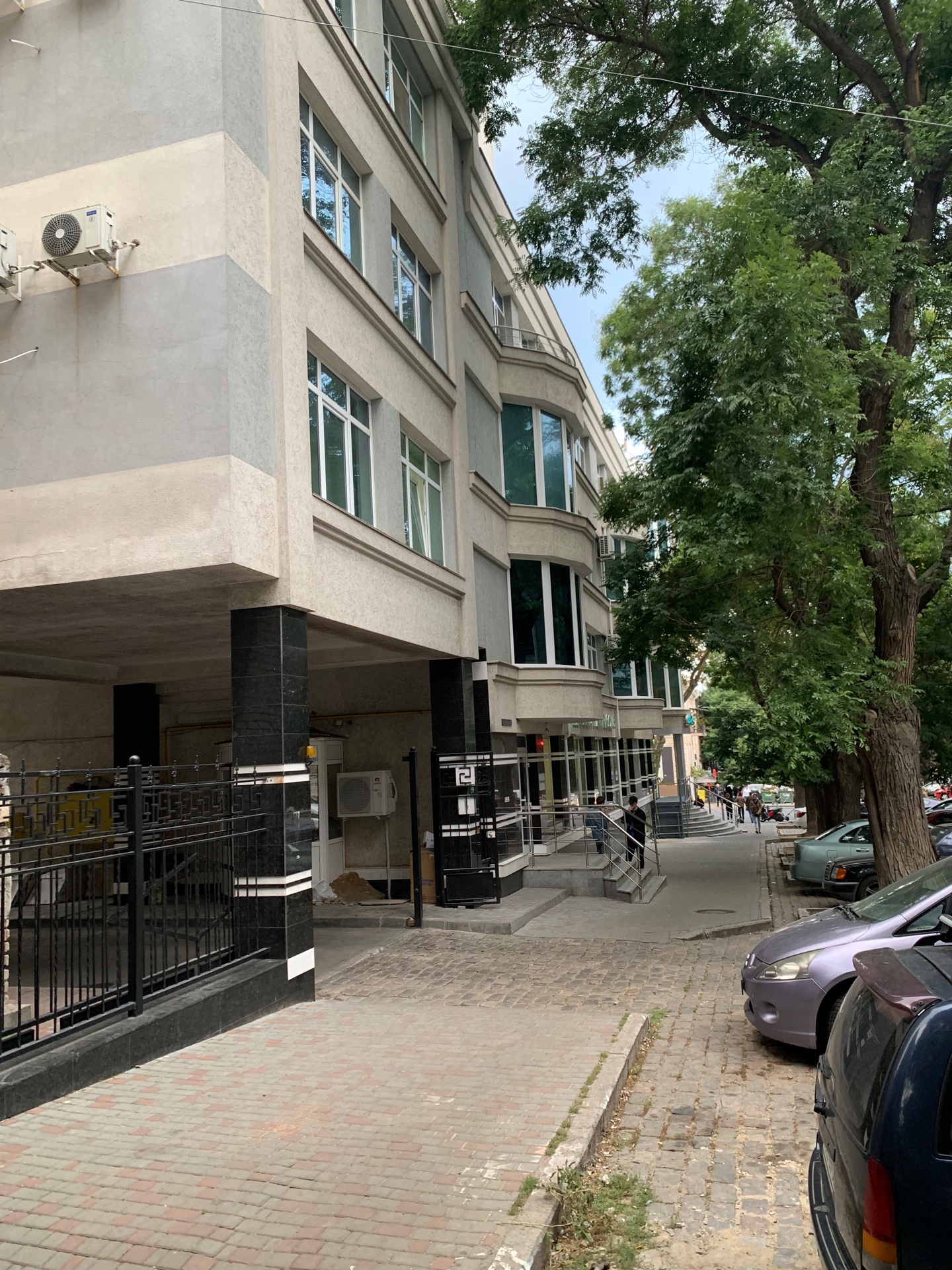 Коммерческая недвижимость на ул. Еврейская, 1745 м², 2 700 000$ — FAKTOR