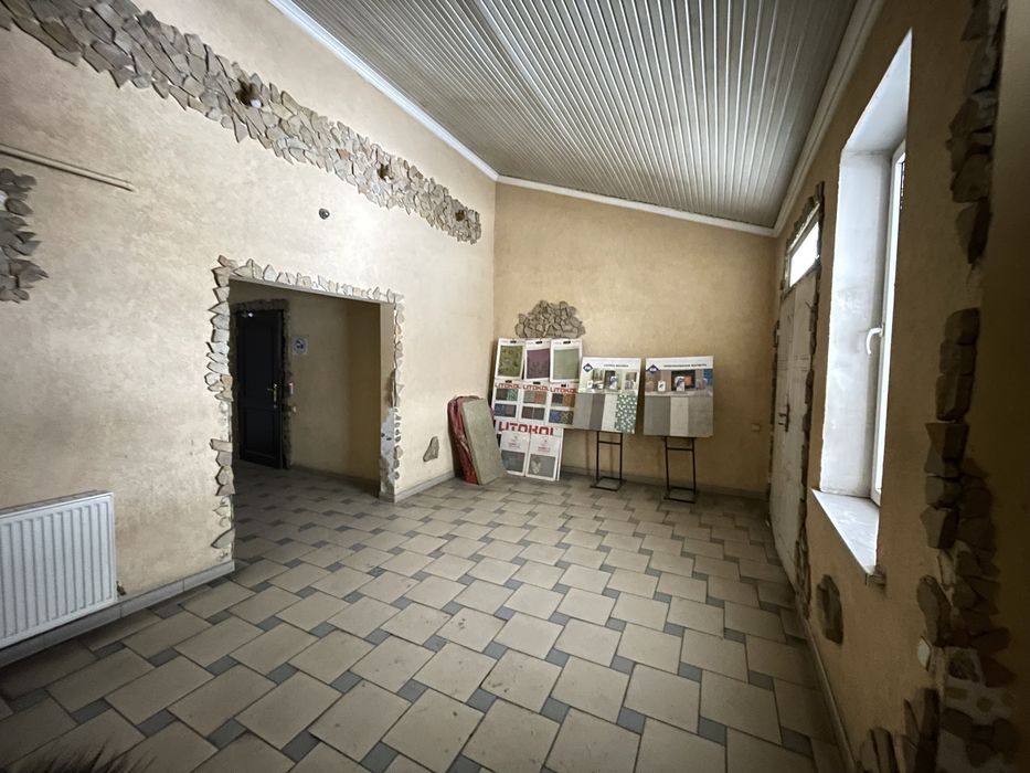 Коммерческая недвижимость на ул. Дальницкая, 1336 м², 530 000$ — FAKTOR