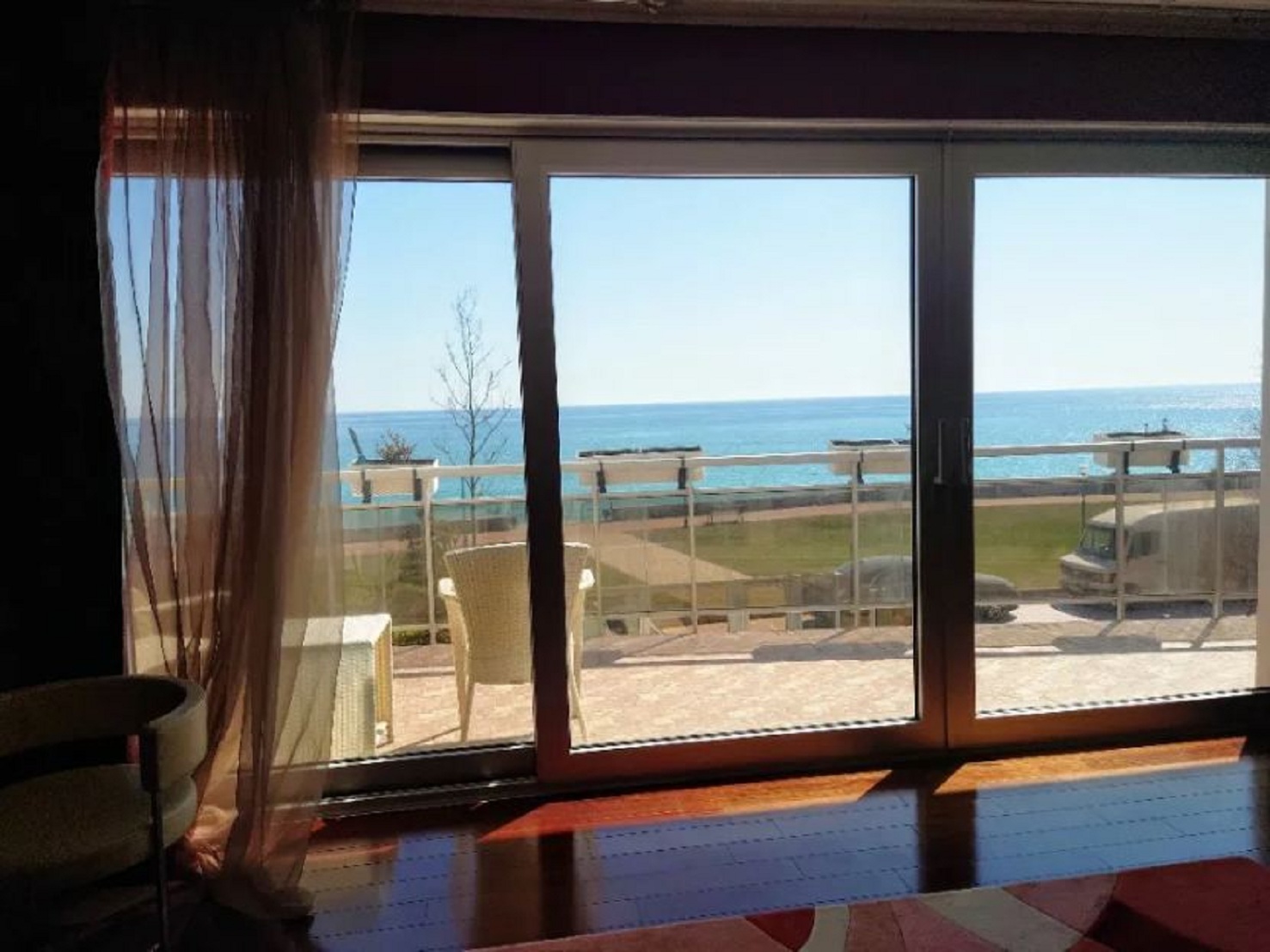 Дом на ул. Пляжная, 280 м², 680 000$ — FAKTOR