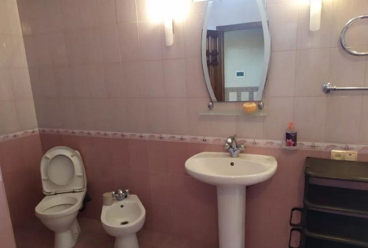 Будинок на вул. Глиняная, 250 м², 200 000$ — FAKTOR