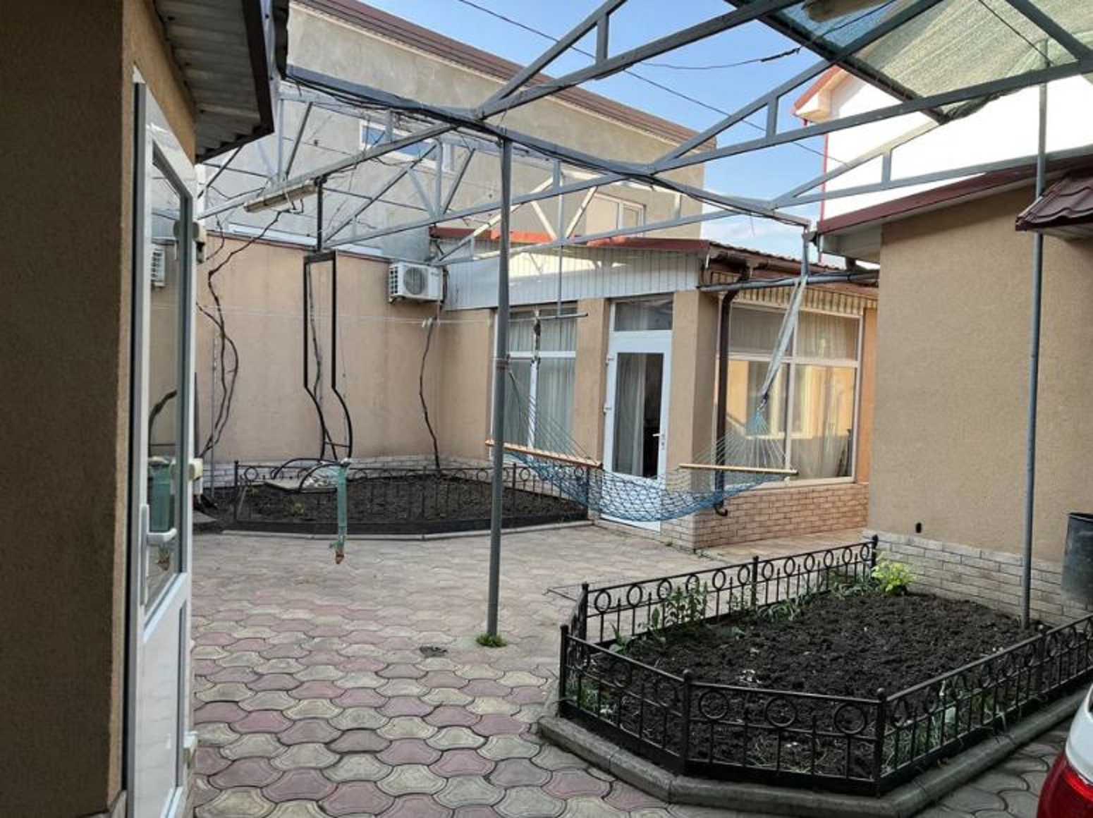 Дом на ул. Наличный 2-й пер, 180 м², 160 000$ — FAKTOR