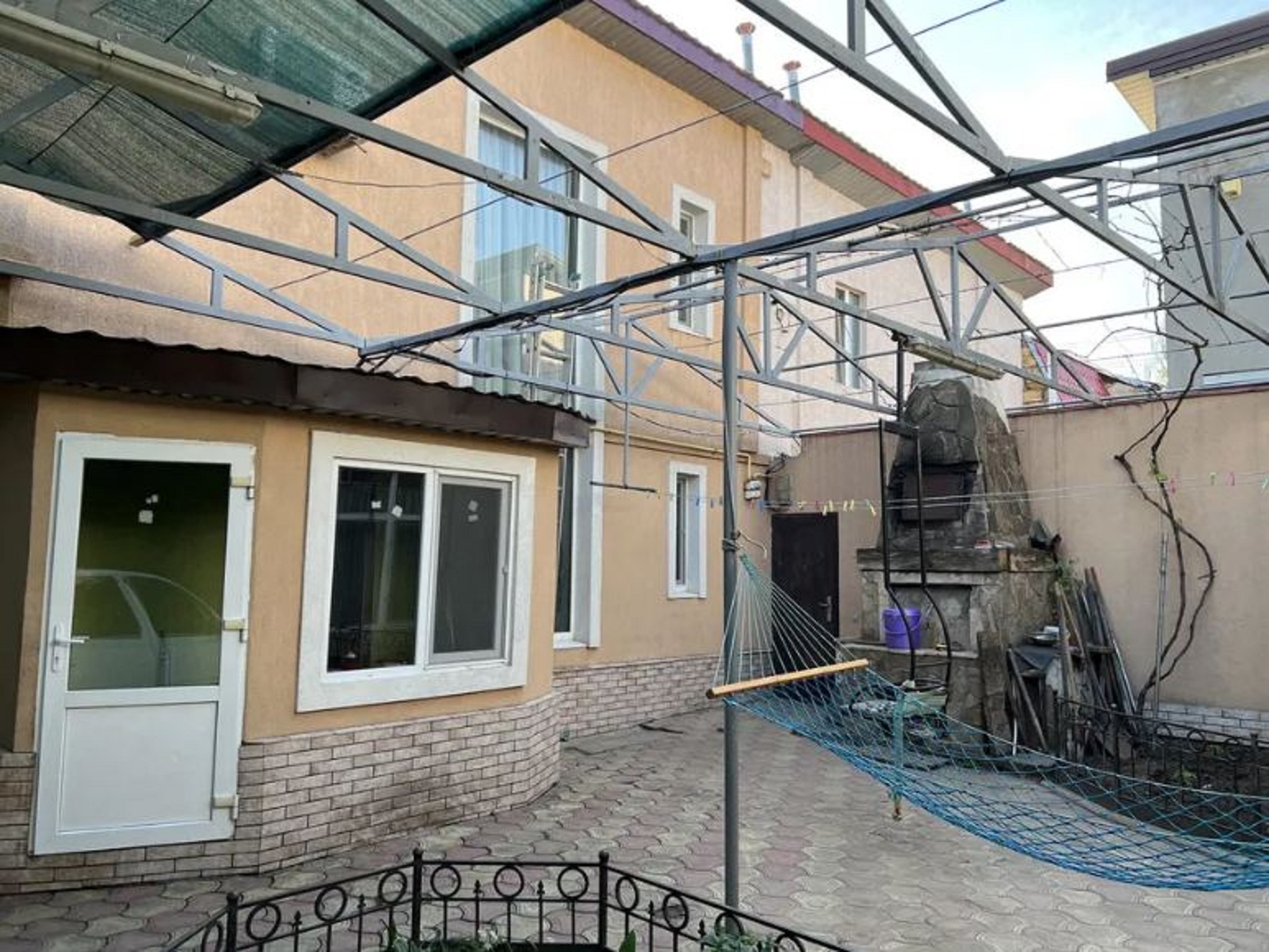 Будинок на вул. Наличный 2-й пер, 180 м², 160 000$ — FAKTOR