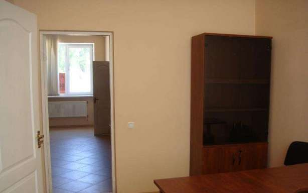 Коммерческая недвижимость на ул. Атамана Чепиги, 740 м², 275 000$ — FAKTOR